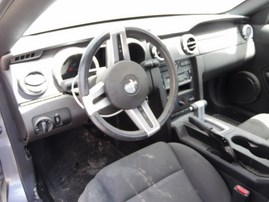 2006 FORD MUSTANG SILVER AT 4.0 F19069